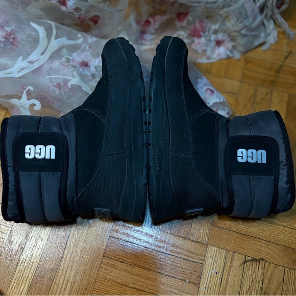 UGG Black Winter Boots - Picture 10 of 15